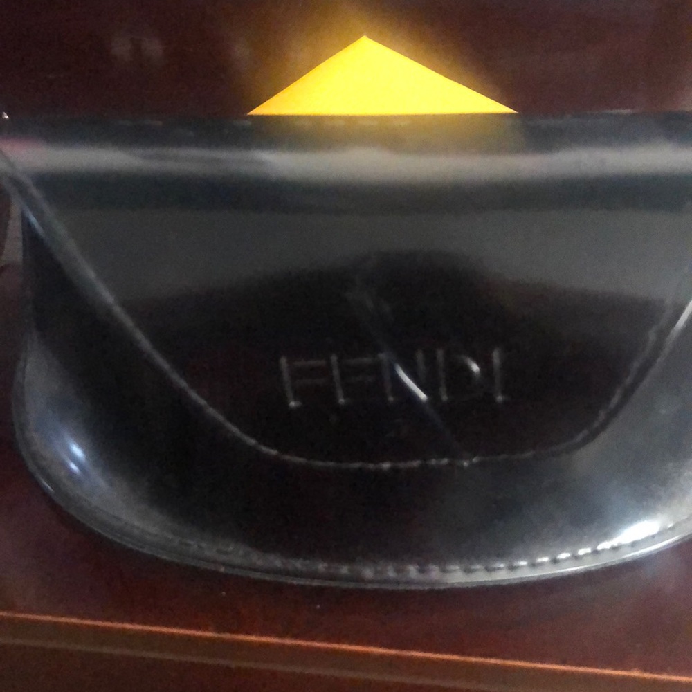 Sunglasses - Picture 4 of 8